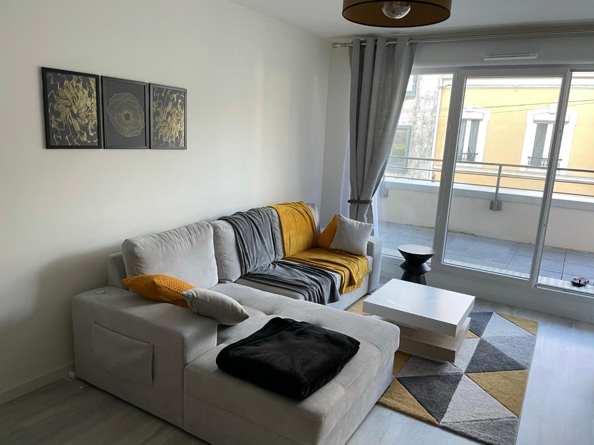 24h Du Mans Apartment *